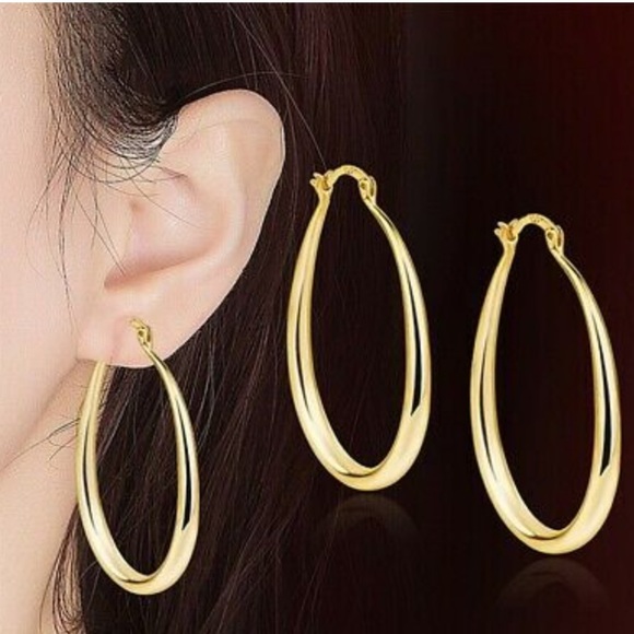 NEW 18k gold plated Earrings - Picture 2 of 5